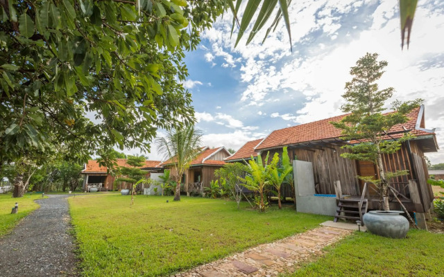 Kampot River Residence