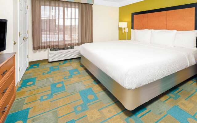 La Quinta Inn & Suites by Wyndham Salt Lake City Airport