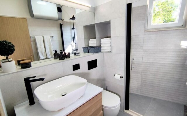 Plaza - Close to the Beach - A1