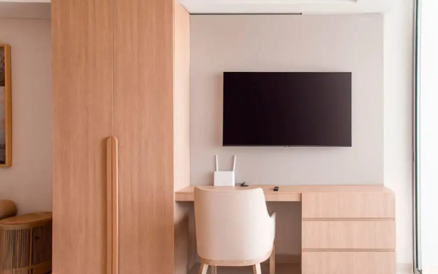 w Cozy Loft w Balcony in Crespo