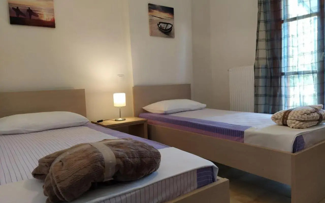 FAMILY HOUSE NEAR THE BEACH DREPANO-NAFPLIo