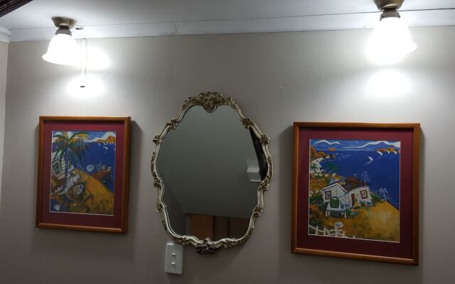 Golden Cross Hotel