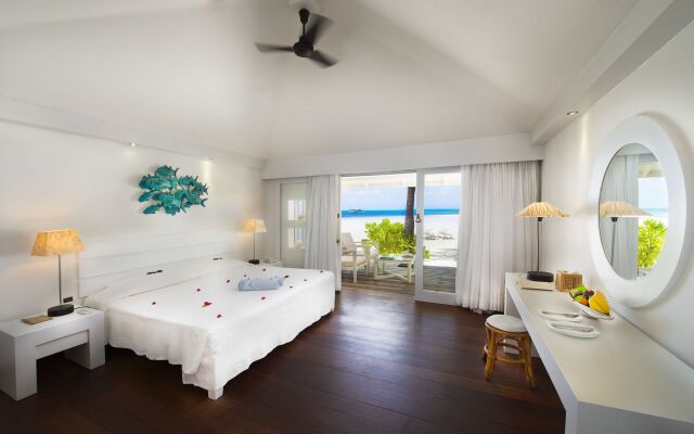 Diamonds Athuruga Maldives Resort & Spa