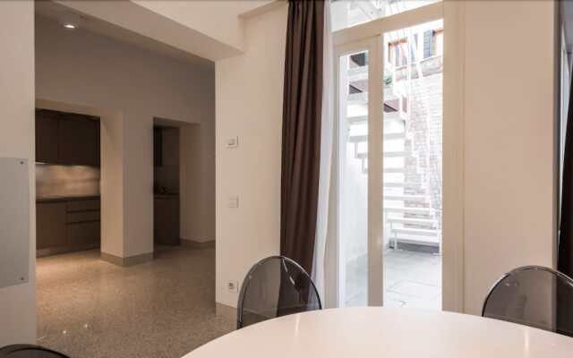 MyPlace Campo Santa Margherita Apartment