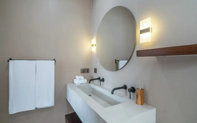 Nova Oasis 1