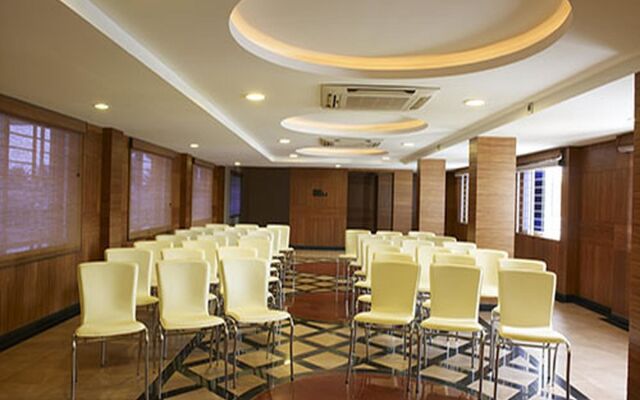 OYO 1750 the KR Residency