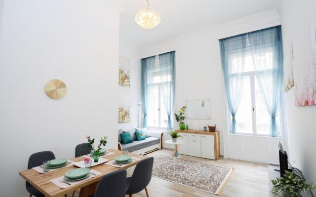 Lillybeth City Center Apartments