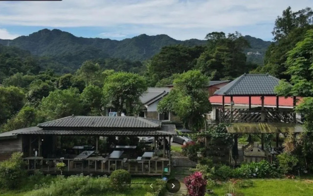Taiwan Reishi Expert Bed and Breakfast