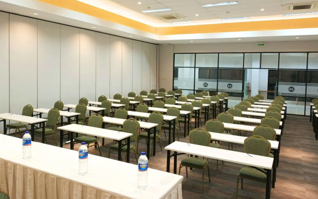 TOS Hotel & Convention Center Tangerang Powered by Archipelago