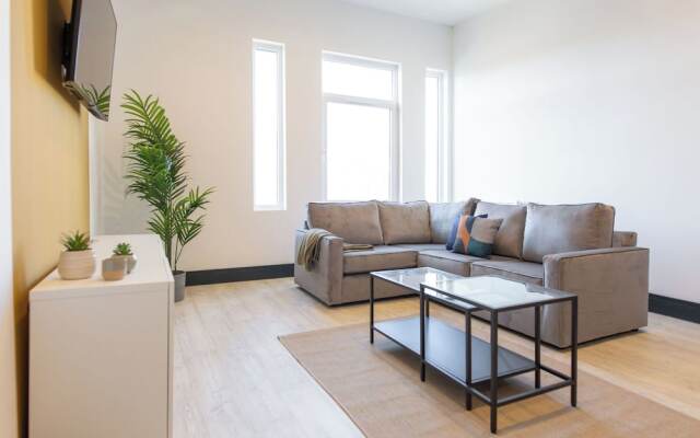 Kings Building- 2 Bed & Bathroom Flats