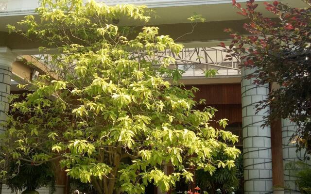 Yuzana Garden Hotel