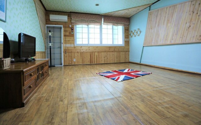 Muju Bakam Villa Pension