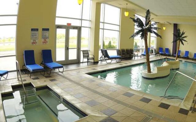 DoubleTree by Hilton Bay City - Riverfront