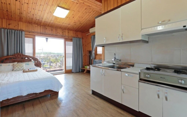 Gyeongju Mong Bed and Breakfast