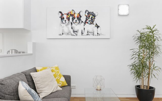 Renovated Apartment in Heart of CBD