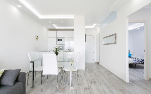 906. Luxury Paraiso Apartment With Sea View