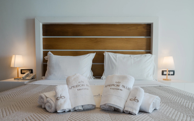 Apeiron Blue Santorini - Sustainable Adults Only 14+