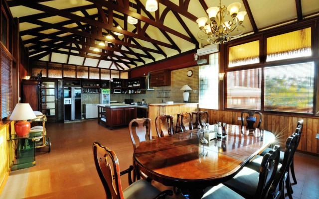 Crest Villa Mansion