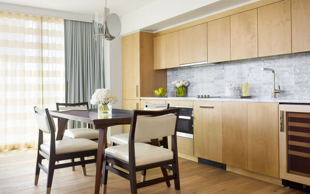 The Ritz-Carlton Residences, Waikiki Beach