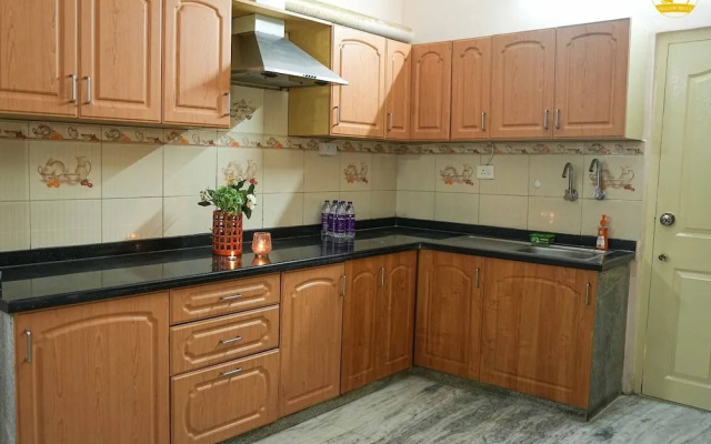 Yellow Bells Residency (Serviced Apartments)