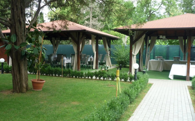 Hotel Baneasa Parc
