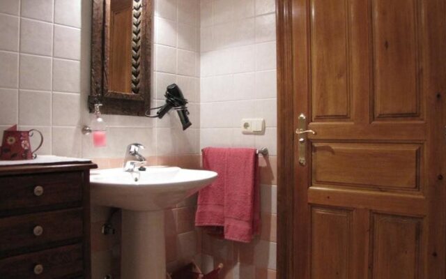 Hostal Huartearena