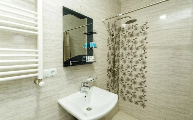 Cozy House On The Street Akhalubani