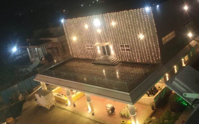 Maharaja Agrasen Palace - Pure Vegetarian