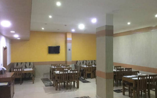 Meenal Hotel