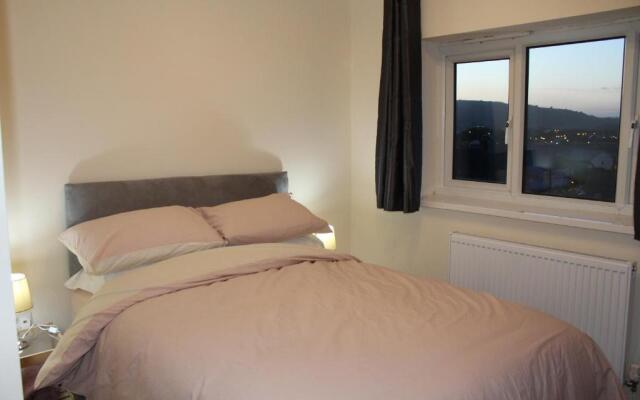 Castell Cottages (Van Rd)