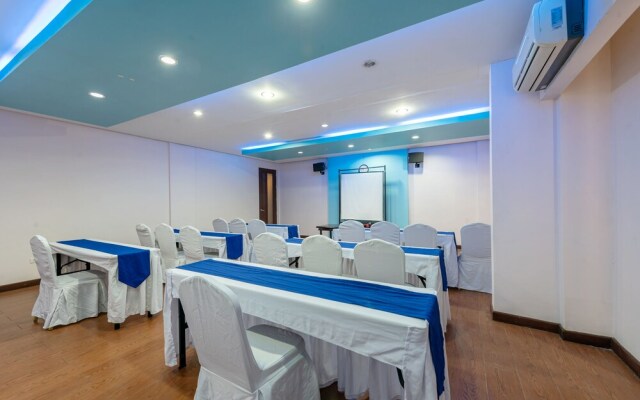 Capital O 176 Bliss Hotel