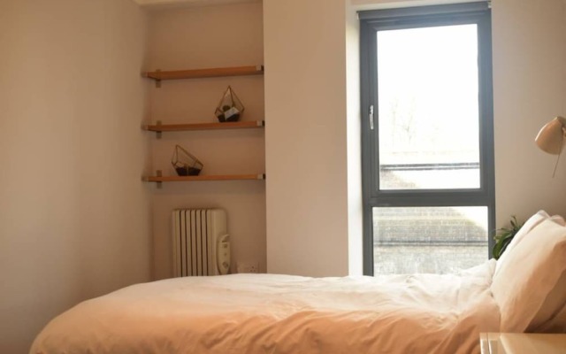 Stunning 2 Bedroom Property In London Fields