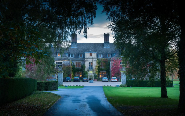 Llangoed Hall
