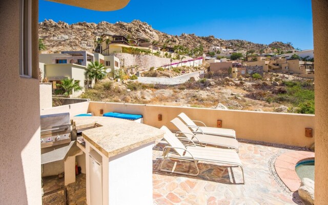 Spacious with Convenient Cabo Location, Villa Ballena