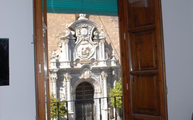La Perla Granada Suites