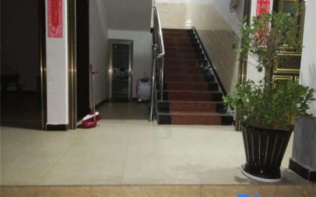 Luoping Shiyun Apartment