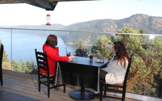 Moon Water Lodge