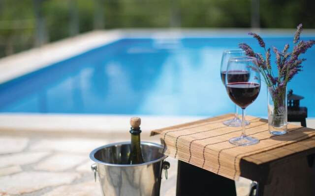 Nice Home in Rukavac With Wifi and 4 Bedrooms