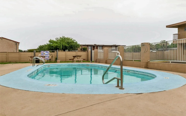 Oyo Hotel San Antonio Lackland AFB/Seaworld Hwy 90 W