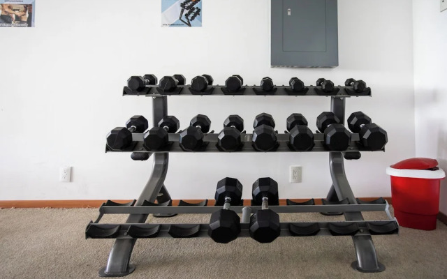 New Loft with Valet Parking & Amenities