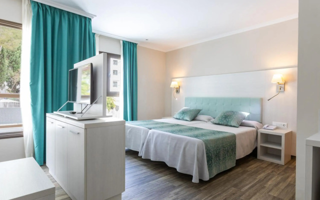 Ona Palmira Paguera Hotel