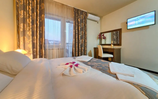 Central Lux Hotel Kragujevac
