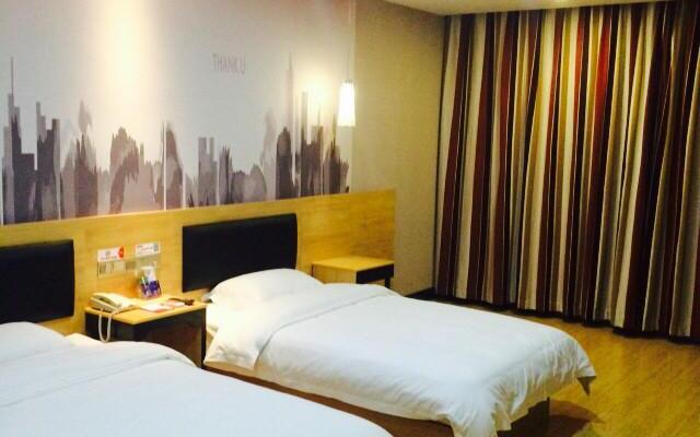 Jun Hotel Henan Luoyang Longmen Shiku Baolong City Square