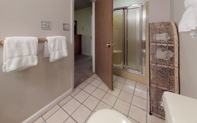 Enzian - CoralTree Residence Collection