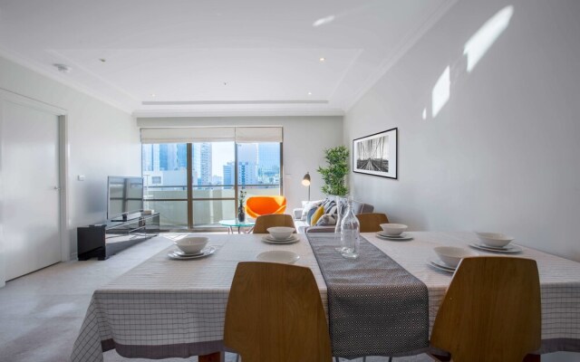 Russell St. Hotel Apartment