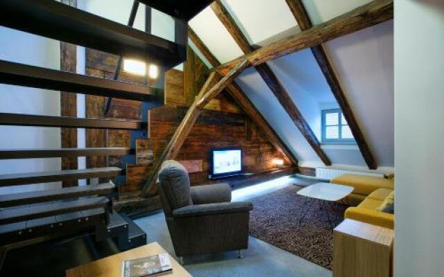 Apartments At The Blue Duckling