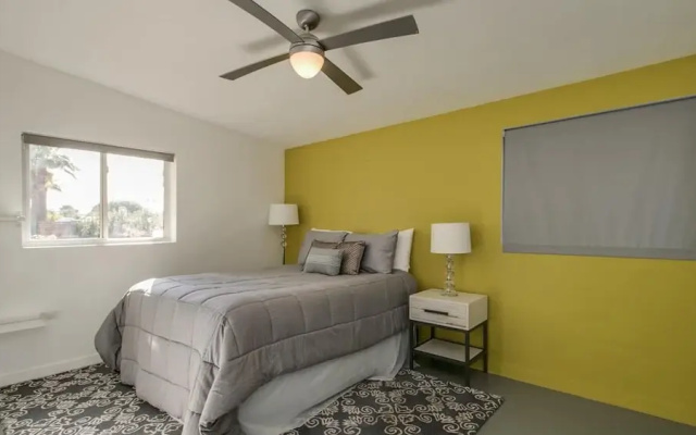 Mid-century Modern W/backyard Oasis, Putting Green