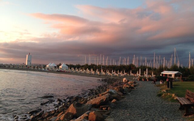 Holiday Homes Marina