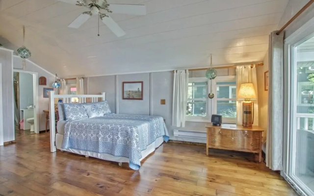 Beautiful Bonita 2 Bedroom Home by Redawning
