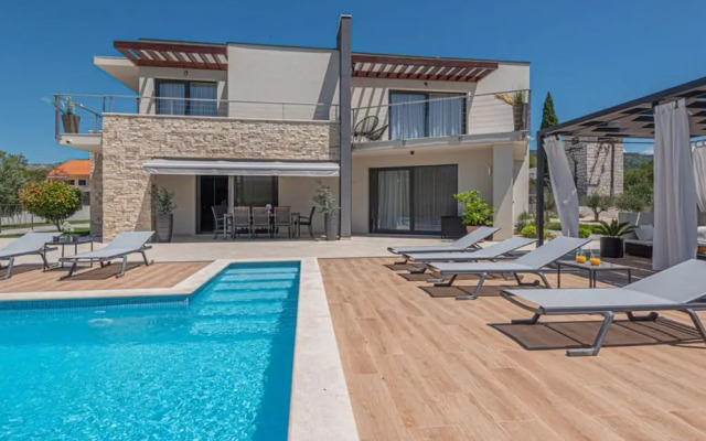 Villa Felicity B4